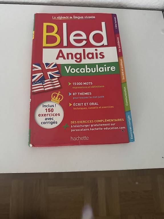 Tutti i DVDs: Bled anglais  – Usato da St. Gallen venduto da Chloe.Brb