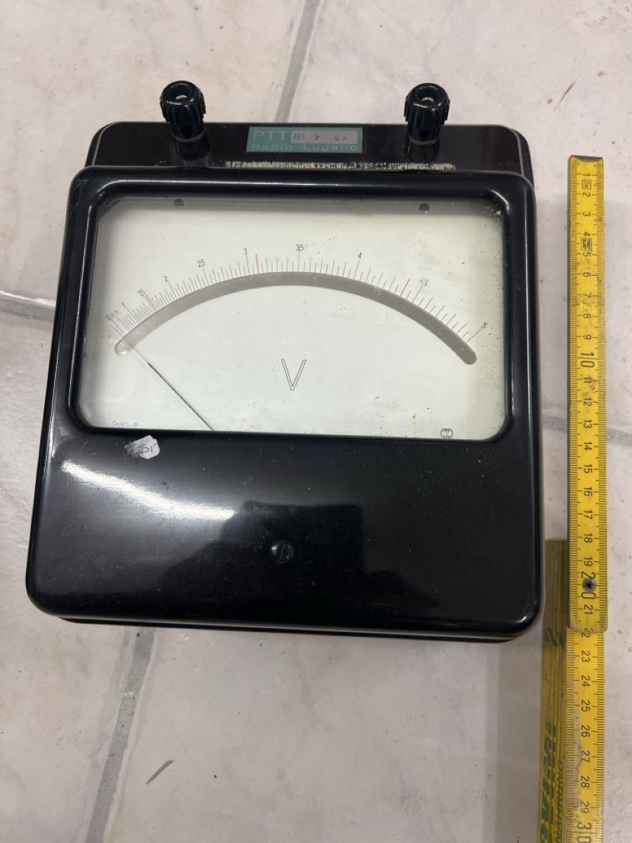 Misurare: Voltmeter sehr alt aus Bakelit – Usato da Steffisburg venduto da gfell2