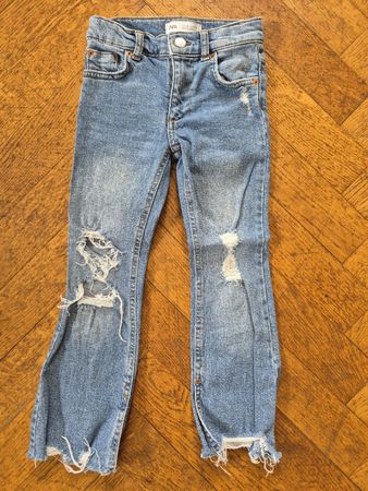 Jean ZARA enfant taille 6 ans - look tendance et stylé!
