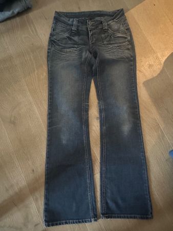 Jeans Bootcut mit langem Bein Gr. 29