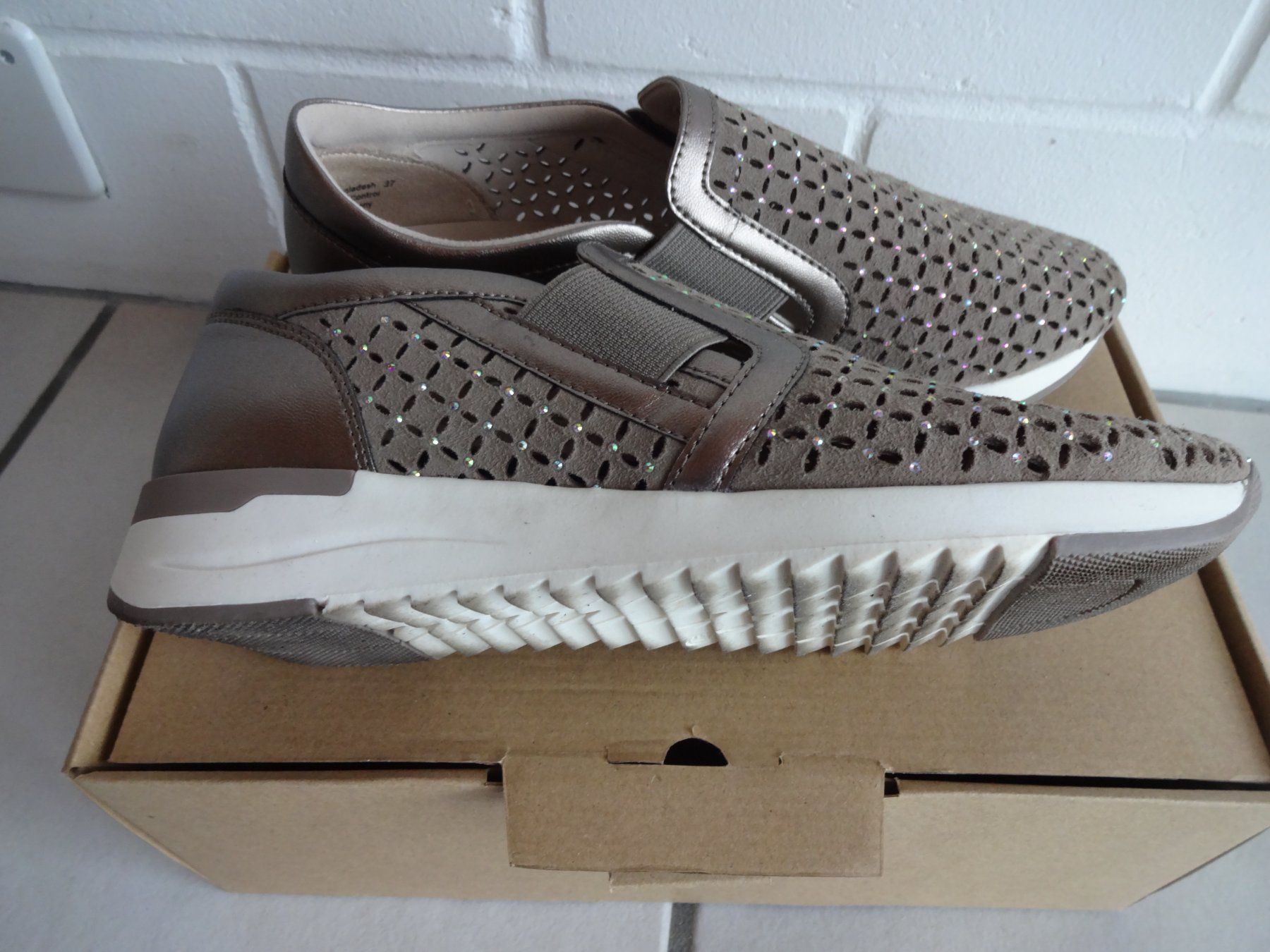 Scarpe da donna: * Caprice Slipper * – Usato da Reigoldswil venduto da arosa05 2