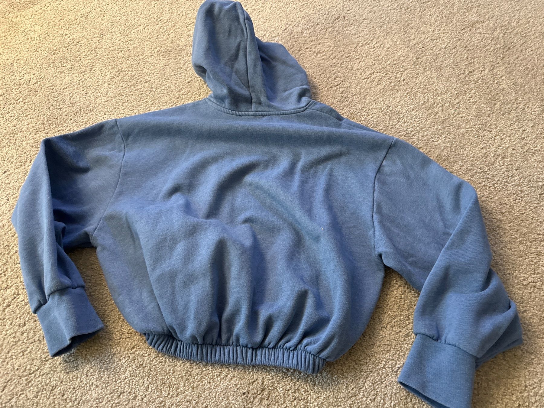 Zara Maglioni & Felpe: Zara blauer Cropped Hoodie Grösse S – Nuovo (secondo la descrizione) da Oberweningen venduto da Jogi2 2