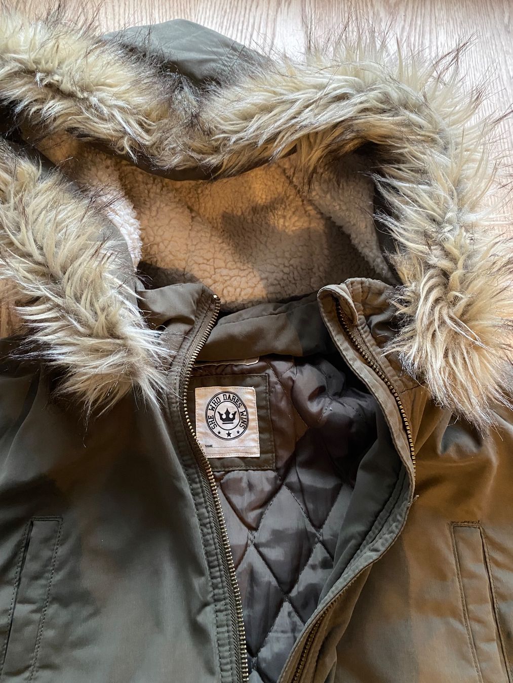 H&M Giacche & Cappotti: Winterjacke mit Kapuze Grösse 170 – Usato da Riedholz venduto da lenibeni03 3