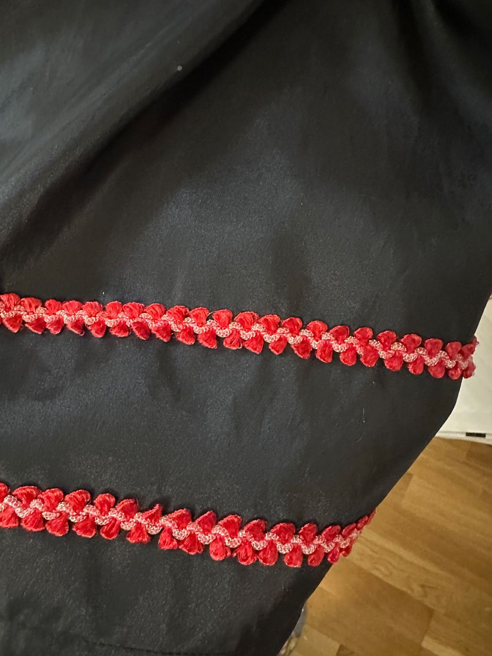 Robes: Dirndl, Grösse 42 mit Bluse – D'occasion à Schaffhausen par lar_wk6h 4