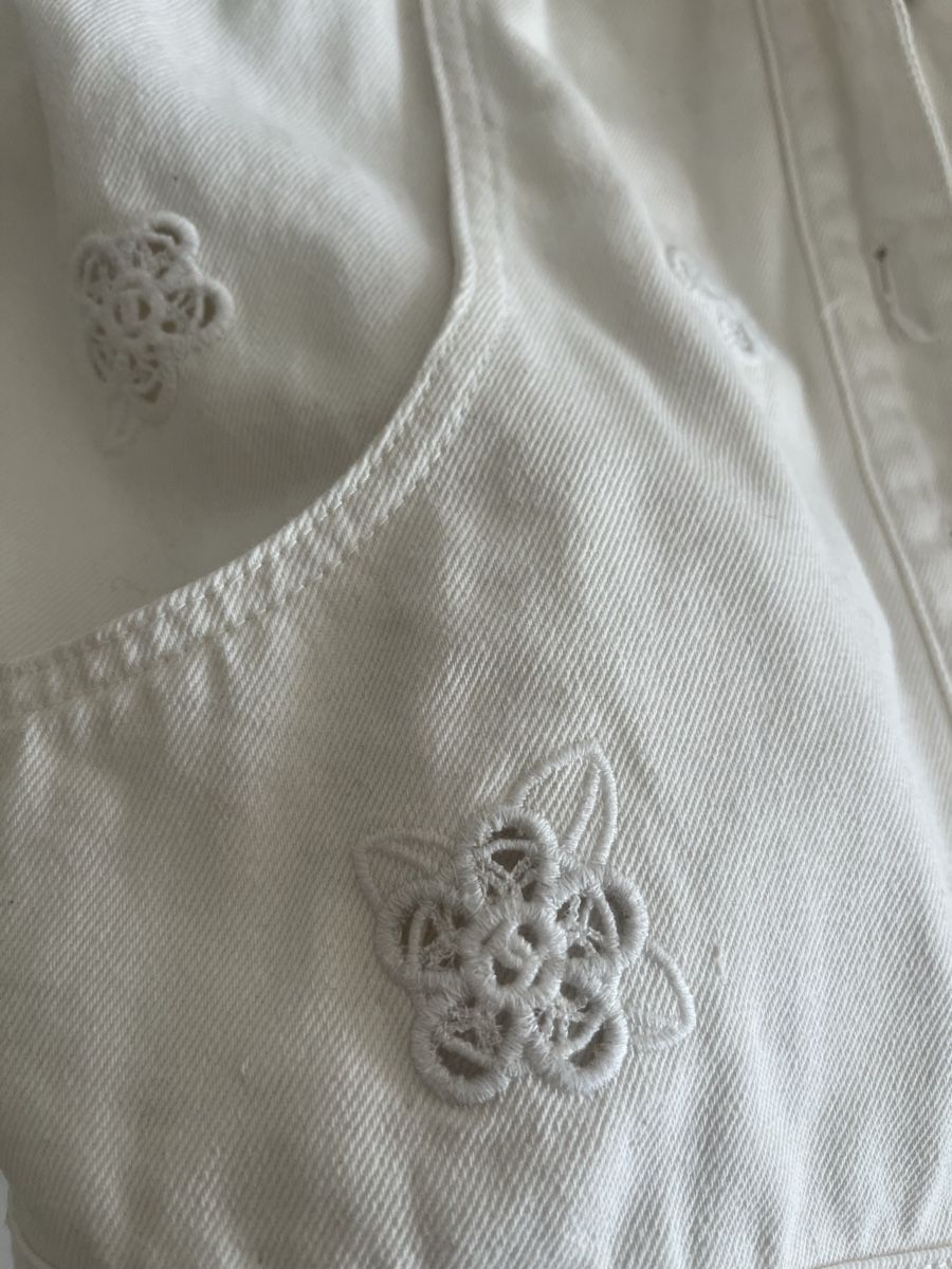 Chanel Jacken: Chanel Jacke weiss – Gebraucht aus Sarnen von HomeFashionArtDesign 1