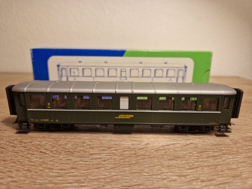 2202 3