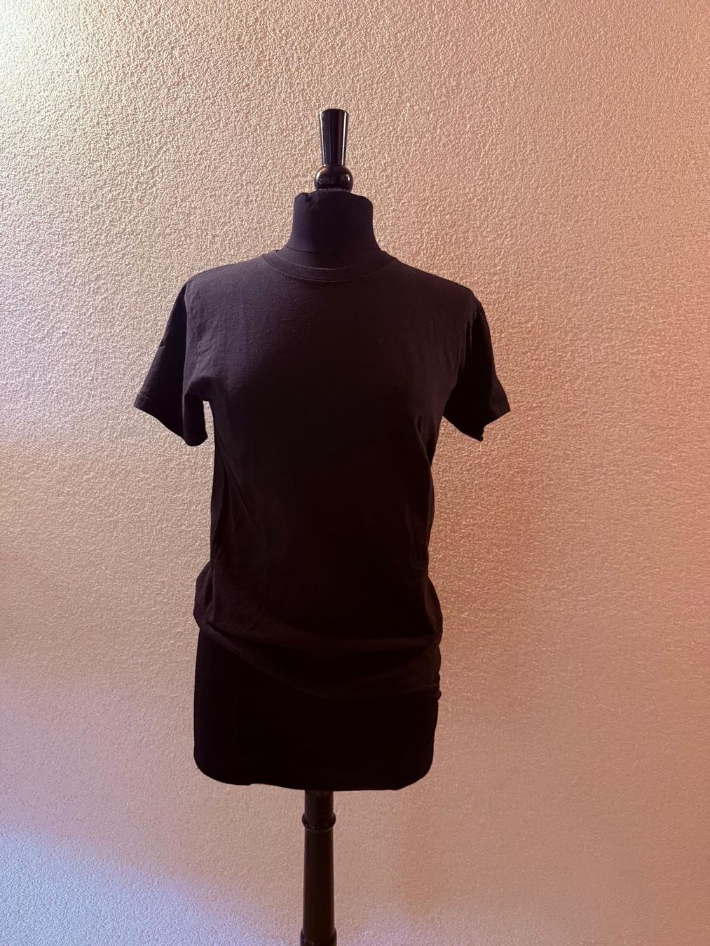 T-shirt: T-Shirt – Usato da Oberbalm venduto da M32V4