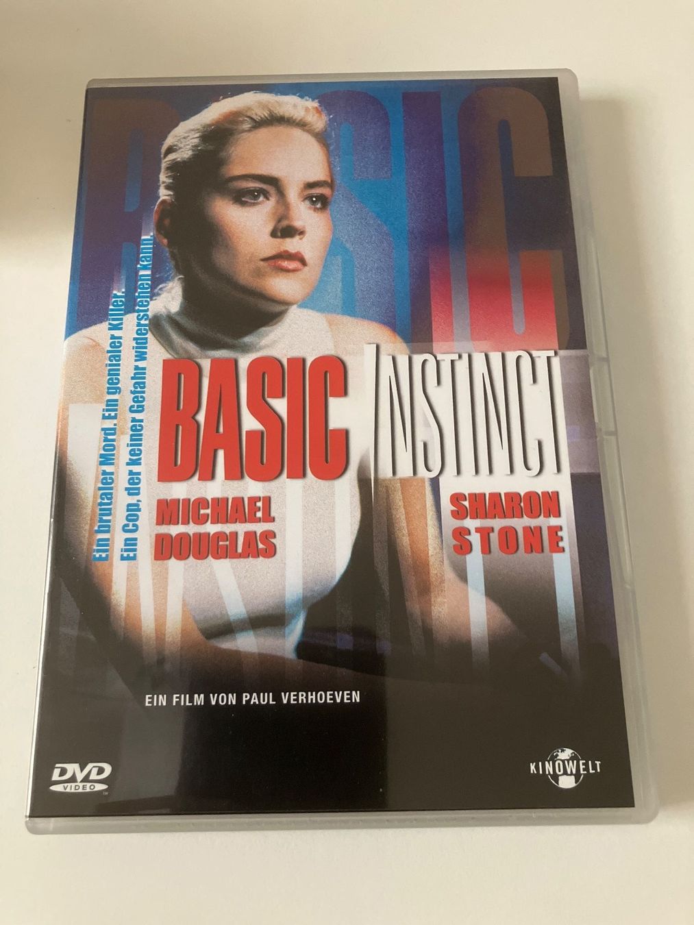 Tutti i DVDs: Basic Instinct (DVD) Michael Douglas, Sharon Stone – Usato da Arbon venduto da HelFer01