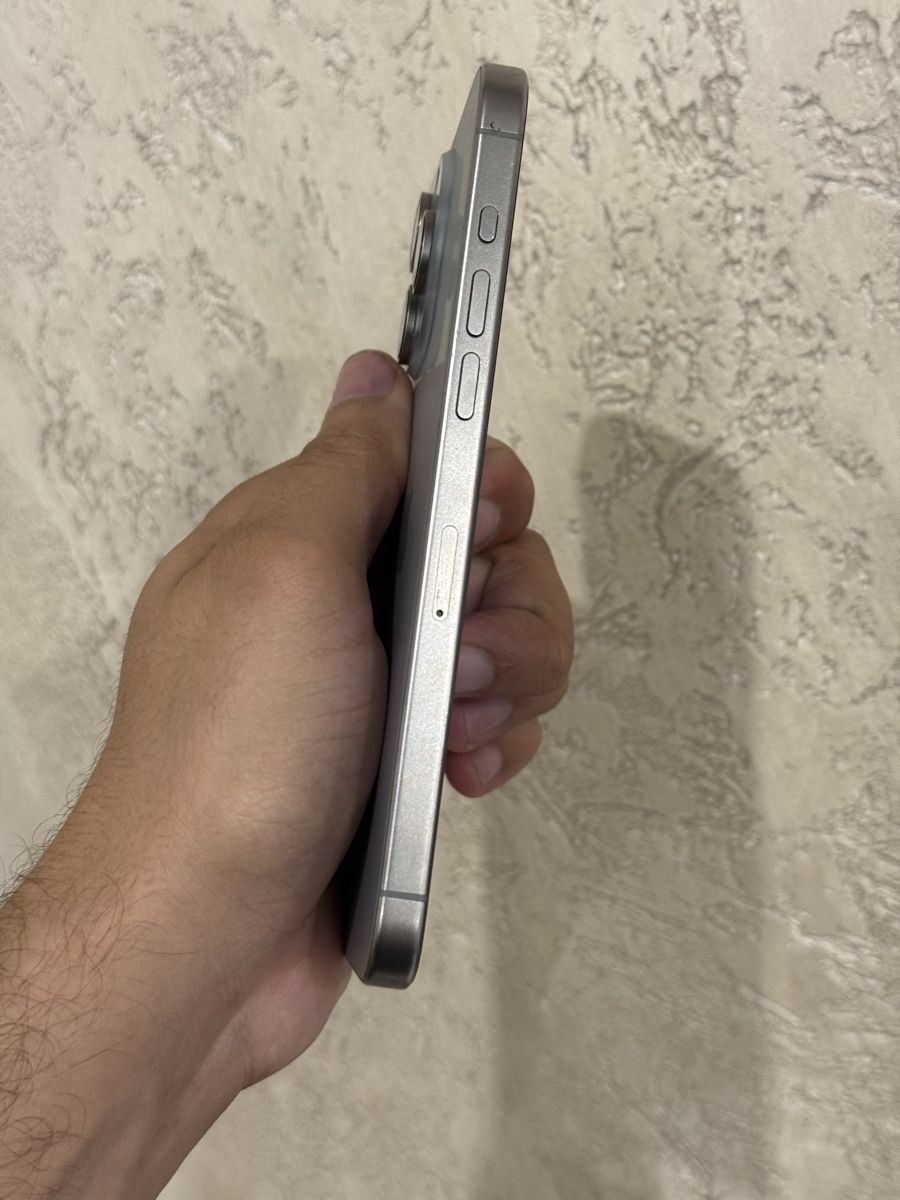 Apple Handys / Smartphones: Iphone 15 pro max 256 gb  – Neu (gemäss Beschreibung) aus Chippis von mig_8ns6 5