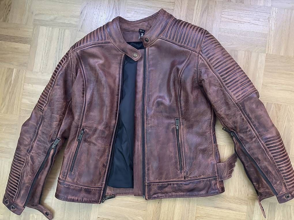Jacken: MOTORCYCLE JACKET / VESPA JACKET HELSTONS ECHT LEDER – Neu (gemäss Beschreibung) aus Basel von megan.schweizer_