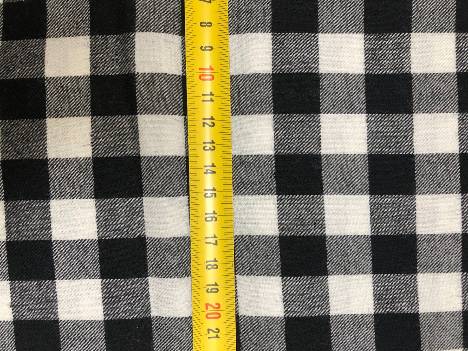 Stoffe: Stoff Karo  L: 187 cm x B: 111 cm – Gebraucht aus Samstagern von TAAF 1