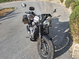 Motorrad Triumph Bonneville Speedmaster weiss/schwarz