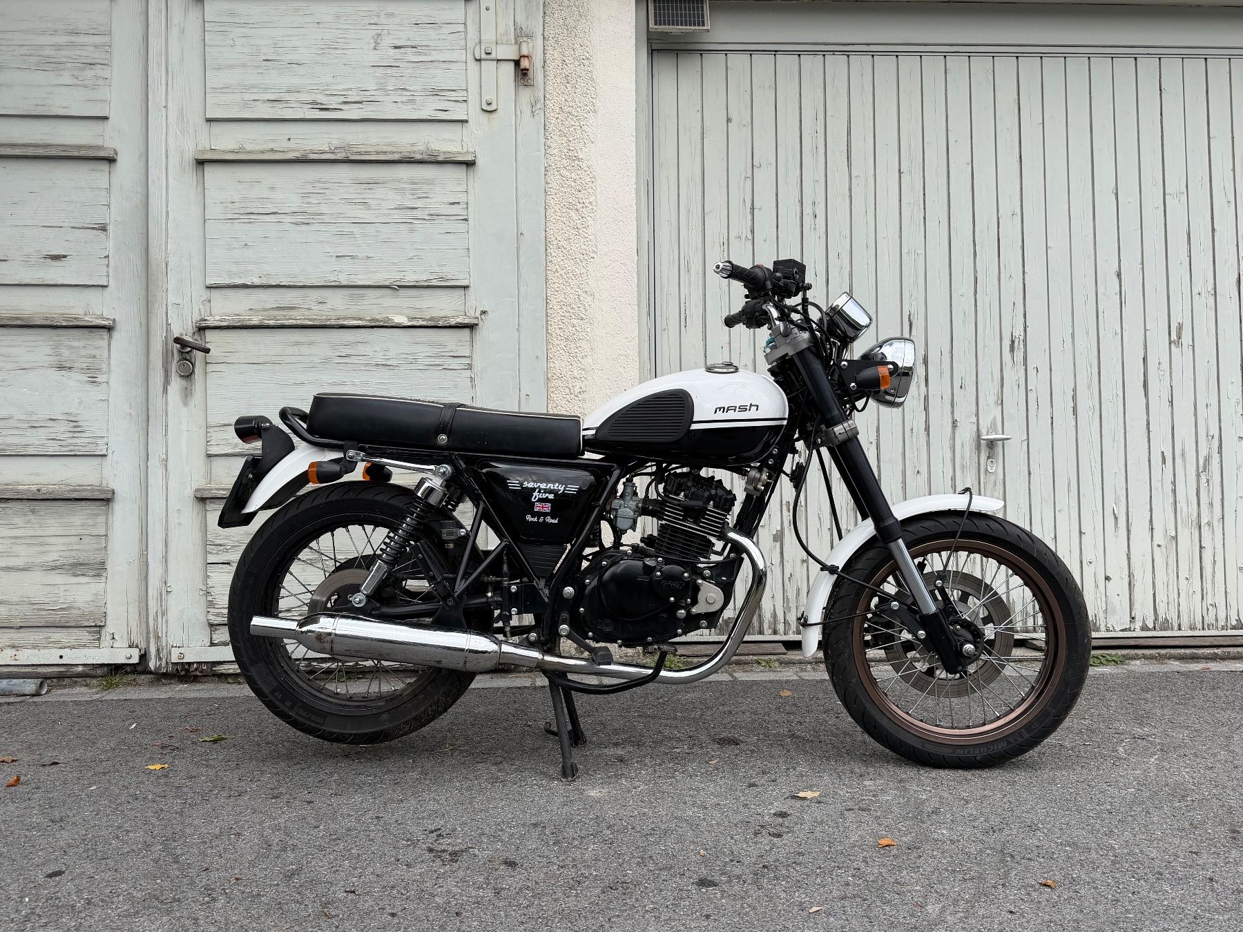 Mash 125 Seventy-Five 11TKM Cafe Racer Bobber Ab 16 Fahrbar (Gebraucht ...