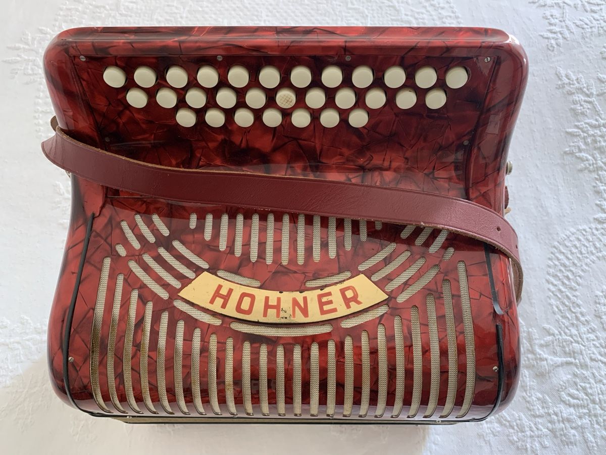 Hohner Strumenti musicali: Diatonische Handorgel Hohner – Usato da Zürich venduto da Olimpied 1