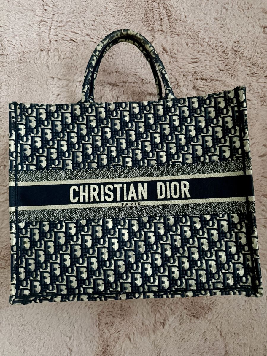 Dior Borse da donna: Grosse DIOR Book Tote – Usato da Subingen venduto da joyselina