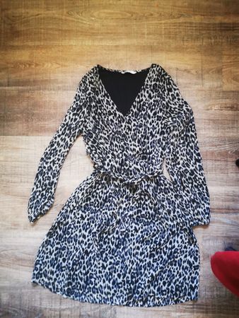 ONLY Kleid, Grösse M, Leoprint, Herbst-Look, Top Zustand
