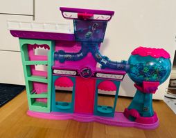 Littlest Pet Shop Candy Haus