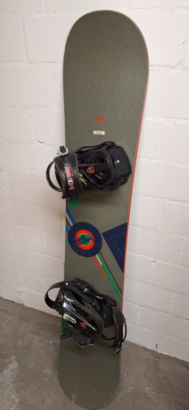 Boards: Hammer Snowboard – Gebraucht aus Luzern von annina.staehli