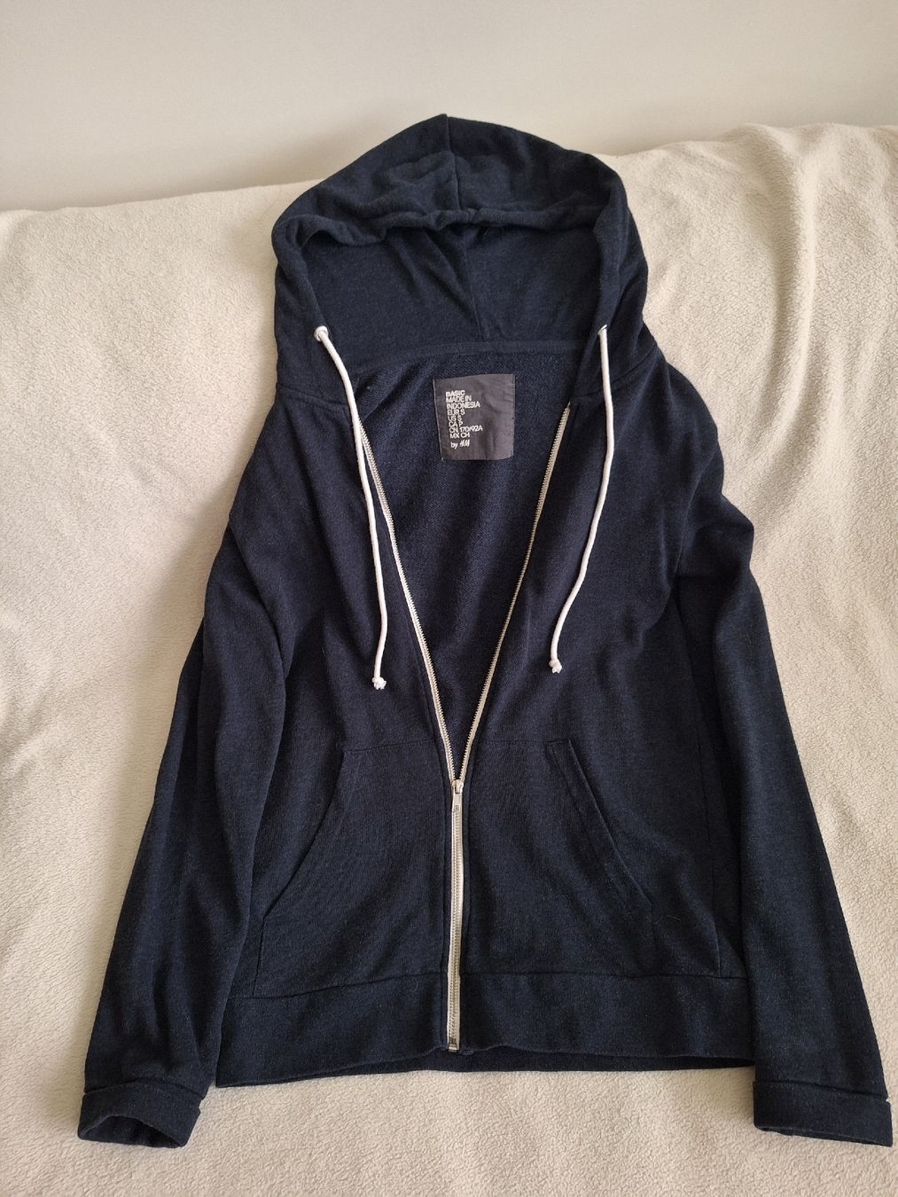 H&M Jacken: H&M  HODDIE - Dunkel Blau – Gebraucht aus Steinhausen von togoraul123