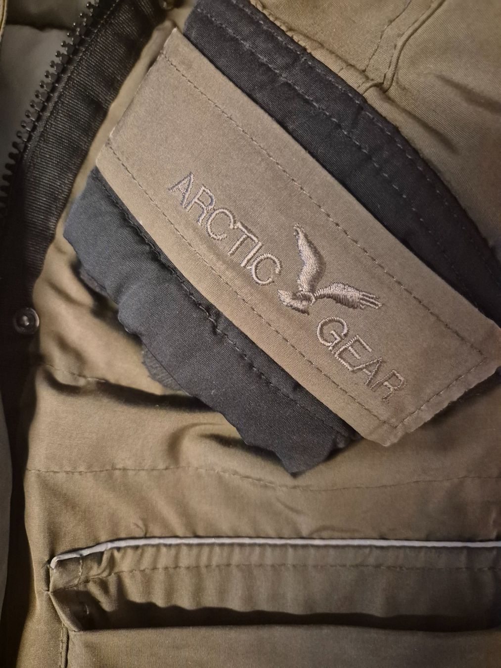 Jacken: Arctic Gear Winterparka, Khaki, Gr. M – Gebraucht aus Glattfelden von Jenoptik 2