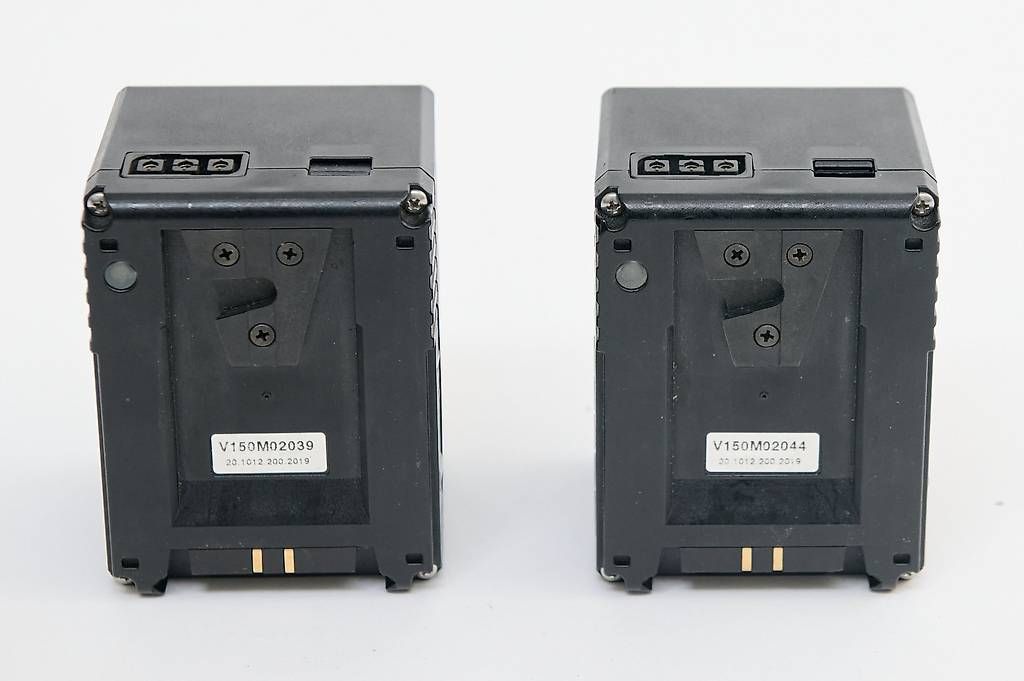 Akkus: 2 BEBOP Akkus V-Mount Micro 150 mit Ladegerät – Gebraucht aus Zürich von lozzaphoto 1