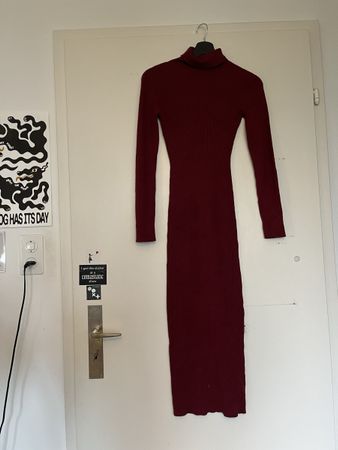 Missguided- Langes rotes Kleid - S / 36