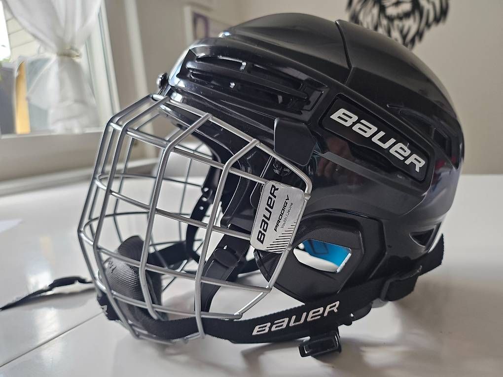 Casques: Bauer Eishockeyhelm YTH – Neuf avec emballage d'origine à Sennhof par Venus84