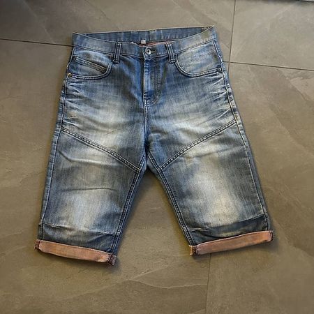 Short 176 état neuf porté 2 x