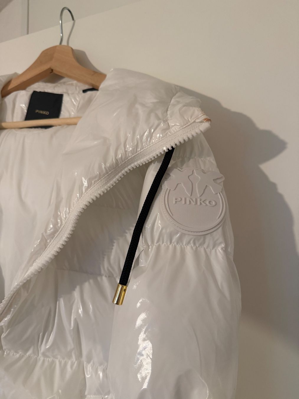 Pinko Giacche: Pinko Down Coat White Size S Like New – Nuovo (secondo la descrizione) da Bülach venduto da all_t6jh 6
