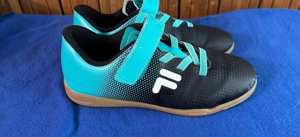 Fila Scarpe da uomo: Fila Turnschuhe 34 – Usato da Regensdorf venduto da Piritatti 1