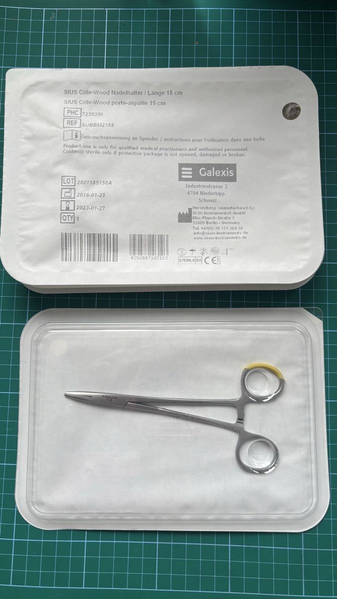 Medizinische Geräte: Nadelhalter chirurgisch – Neu (gemäss Beschreibung) aus Wald ZH von ukulele77