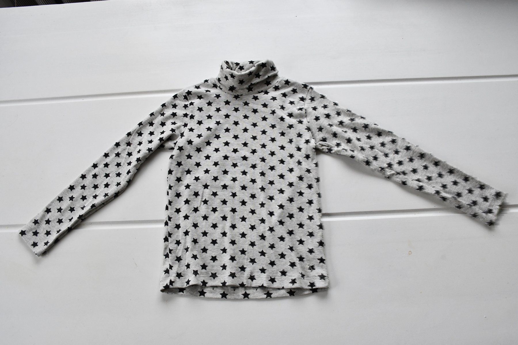 Camicette, T-shirt & Top: neu Tshirt von Petit Bateau gr.122-128 – Nuovo e nell'imballaggio originale da Nuglar venduto da Korsika2