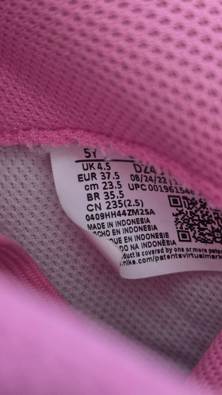 Scarpe per ragazze: Nike Sneakers Gr. 37 – Usato da Benglen venduto da Lotury 3