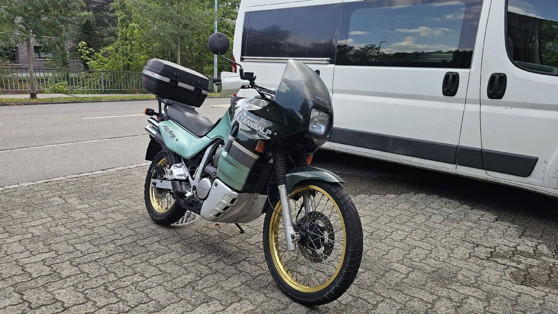 Honda Enduro: Honda  – Gebraucht aus Seftigen von G9T