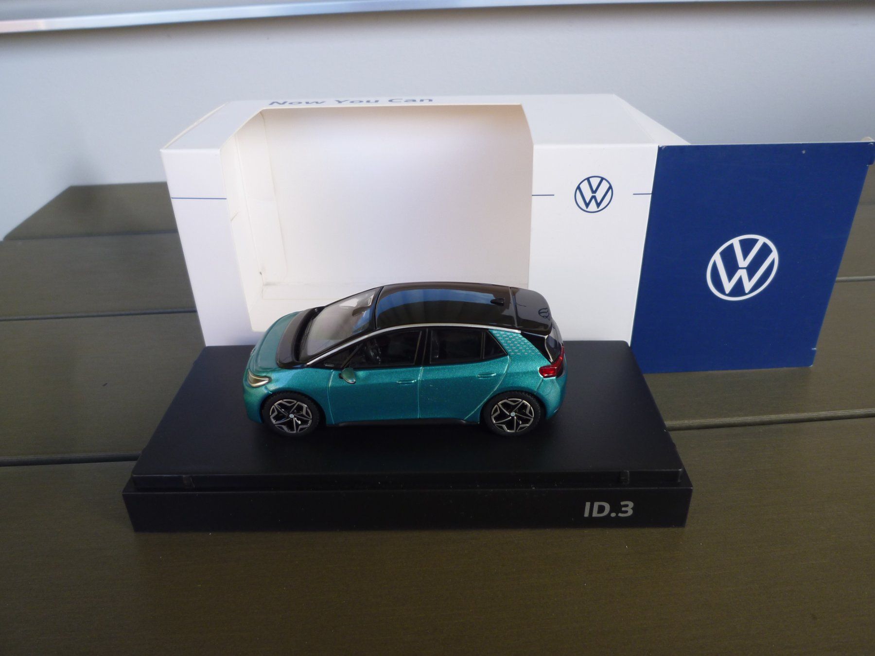 Volkswagen Modellini d'auto: VW ID.3 – Nuovo e nell'imballaggio originale da Flawil venduto da Imperiosud 5