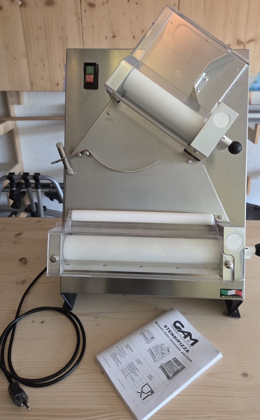 Komplettküchen: Teigausrollmaschine – Gebraucht aus Buch am Irchel von alex.kyburz
