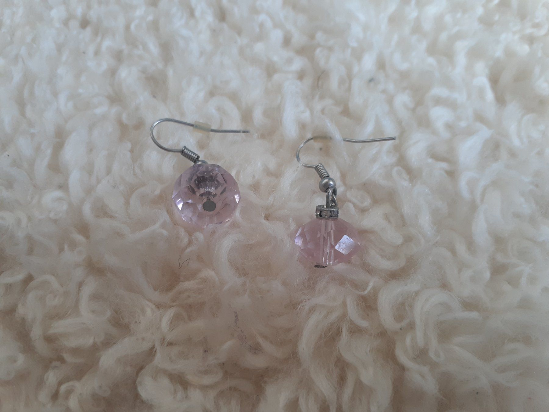 Ohrringe & -stecker: Boucle d'oreille rose pastel – Gebraucht aus Lausanne von rho_h68s