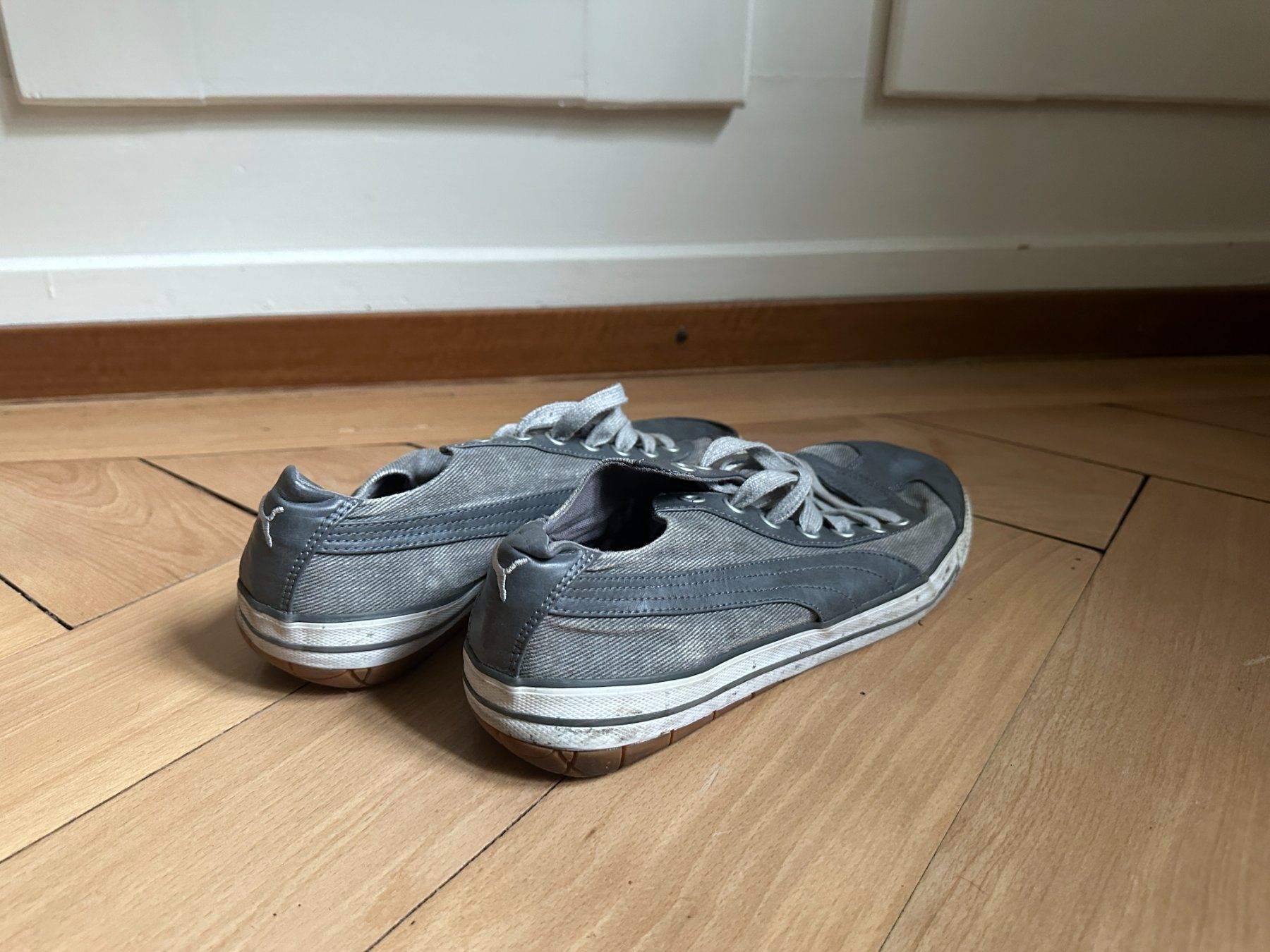 Puma Chaussures hommes: PUMA - Sneaker grau 44 – D'occasion à Zürich par Diazaio 2