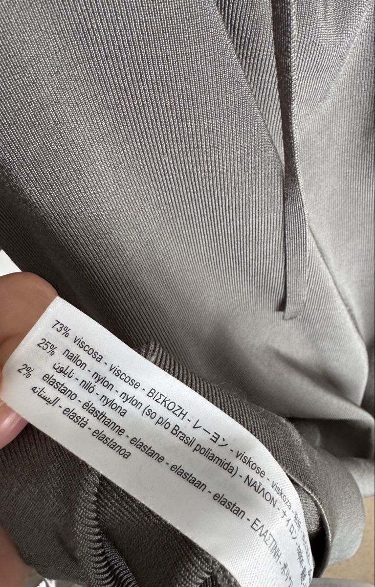 Zara Vestiti: Zara Midi-Kleid – Usato da Zürich venduto da di_archive 6