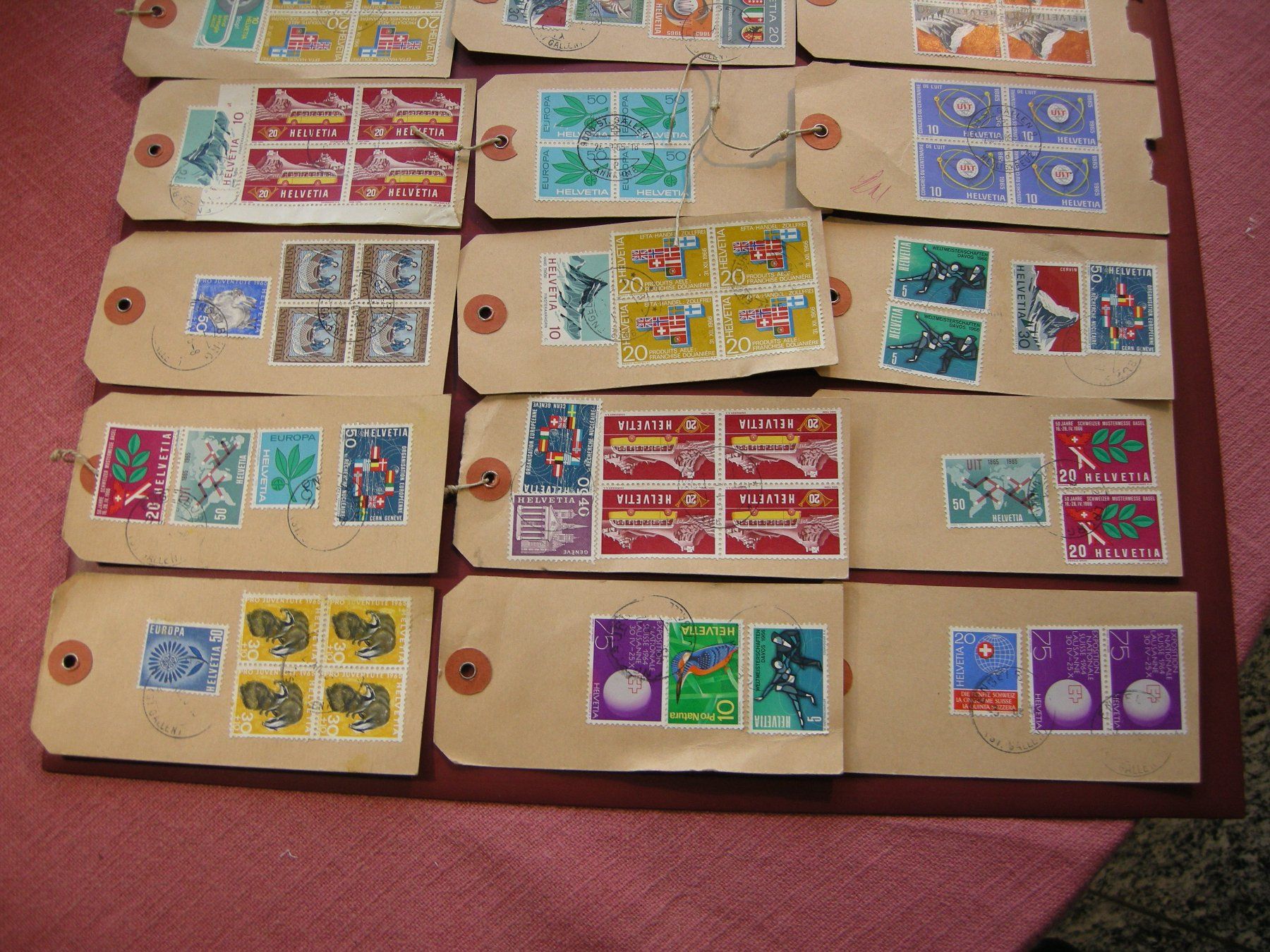 Tutti i francobolli: 24 Schöne Paket Etiketten – Usato da Rüti ZH venduto da jupi1945 3