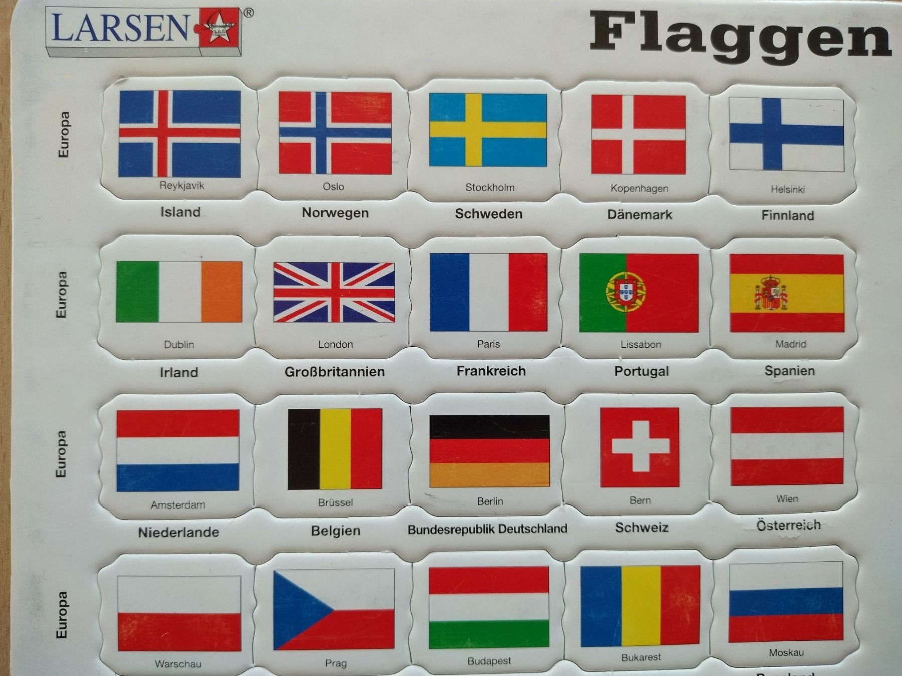 Puzzle: Flaggen-Puzzle / Flaggen u. Hauptstädte v. 80 Ländern! – Nuovo (secondo la descrizione) da Jona venduto da Argus36 2