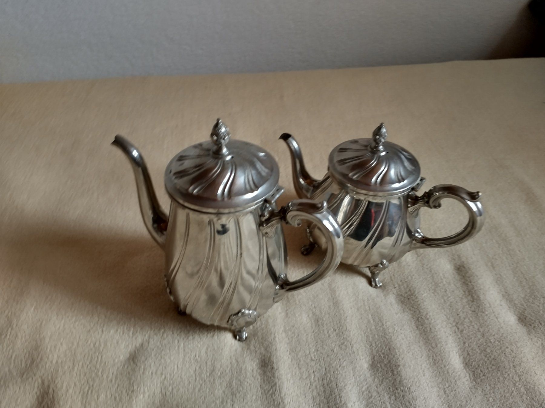 Teiere: 2x Antike Teekanne Kaffekanne Set – Usato da Löhningen venduto da Chimae67 2