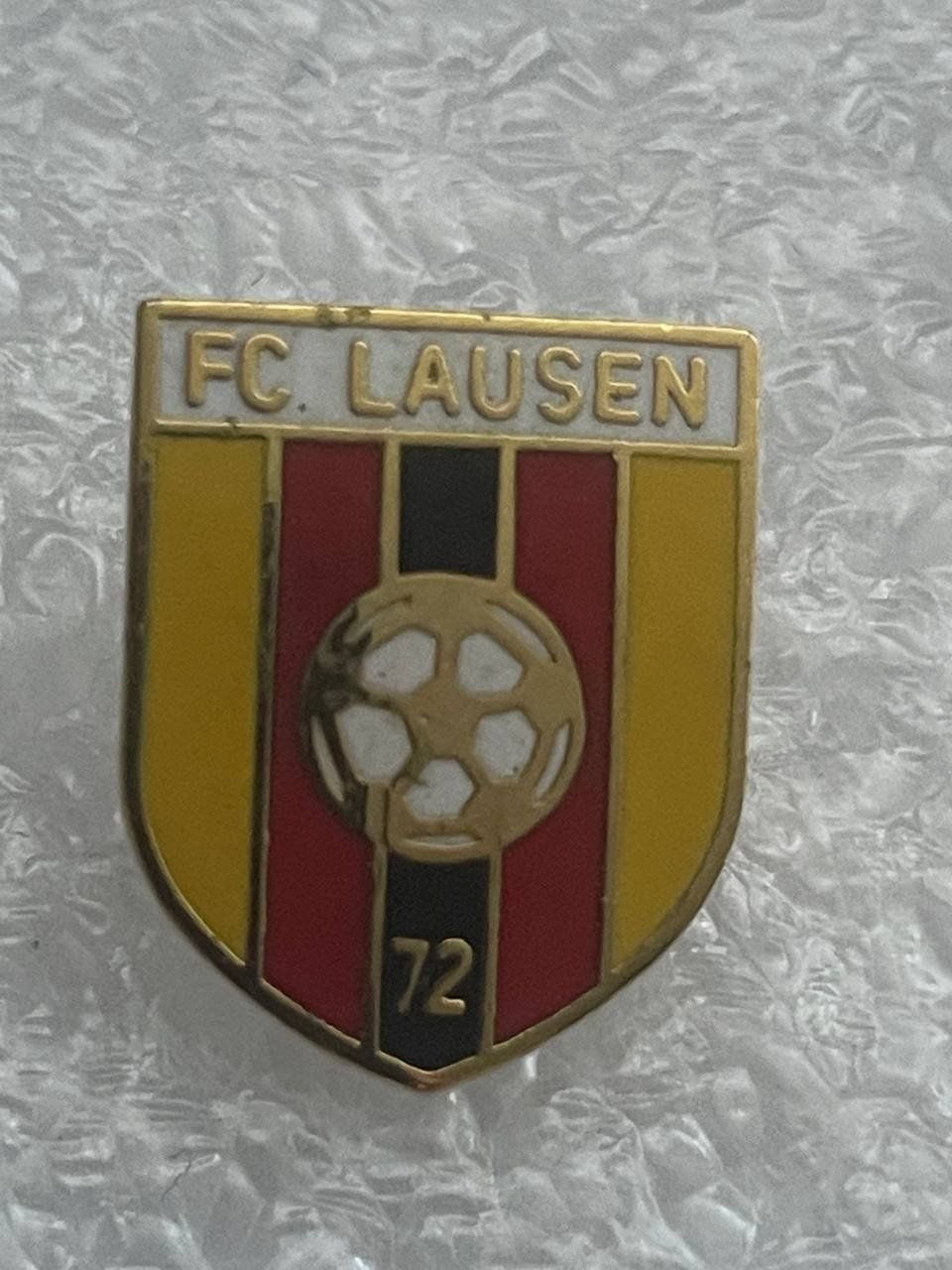 Placchette & Badge: 223. Pin - FC Lausen – Usato da Luzern venduto da Irek