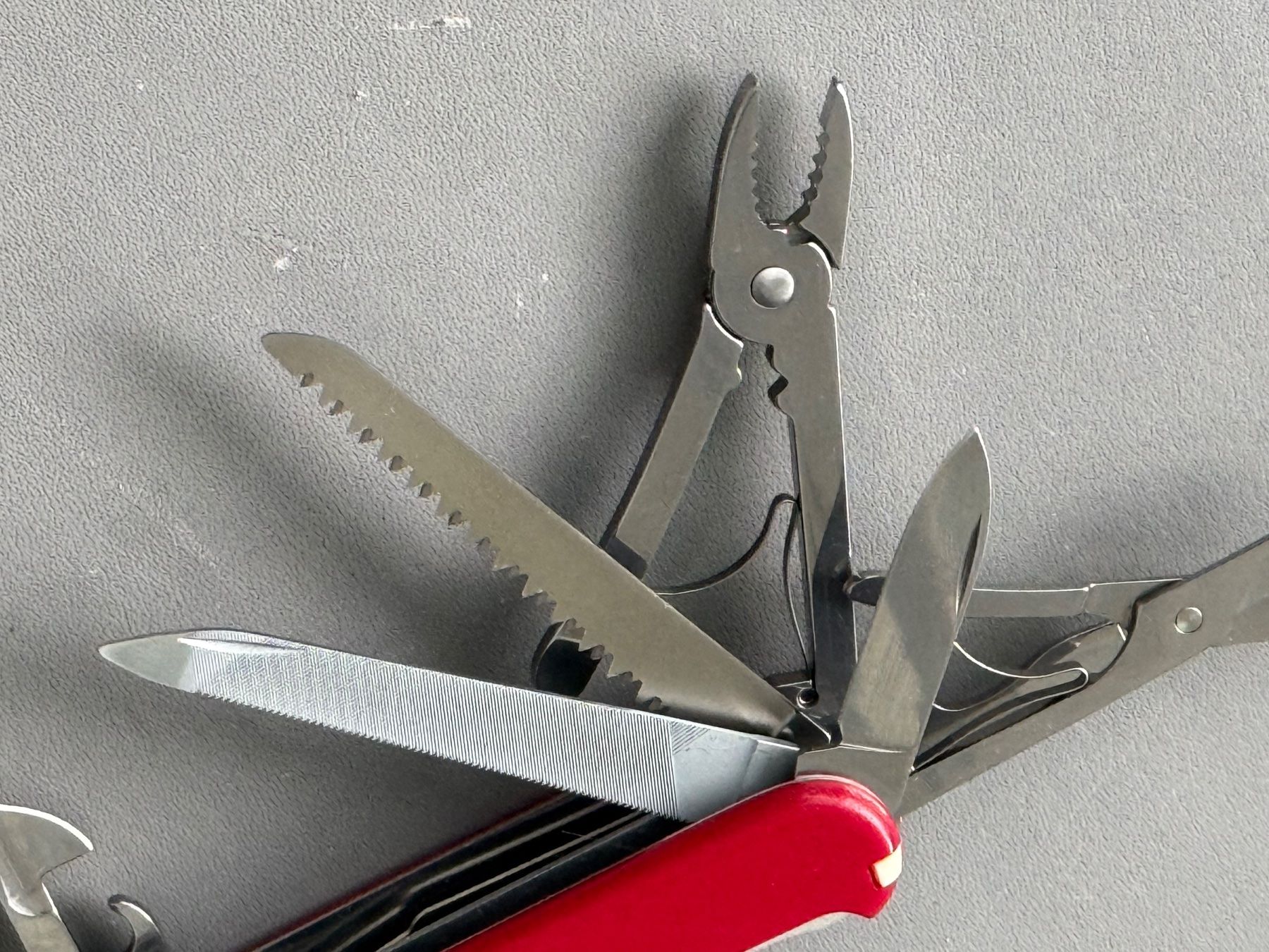 Victorinox Coltelli tascabile: Victorinox Craftsman Sackmesser – Nuovo (secondo la descrizione) da Busswil TG venduto da Tmomo1 5
