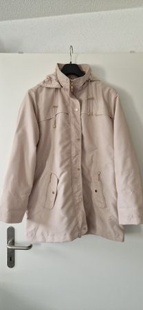 Jacke ideal für den Übergang in Grösse L