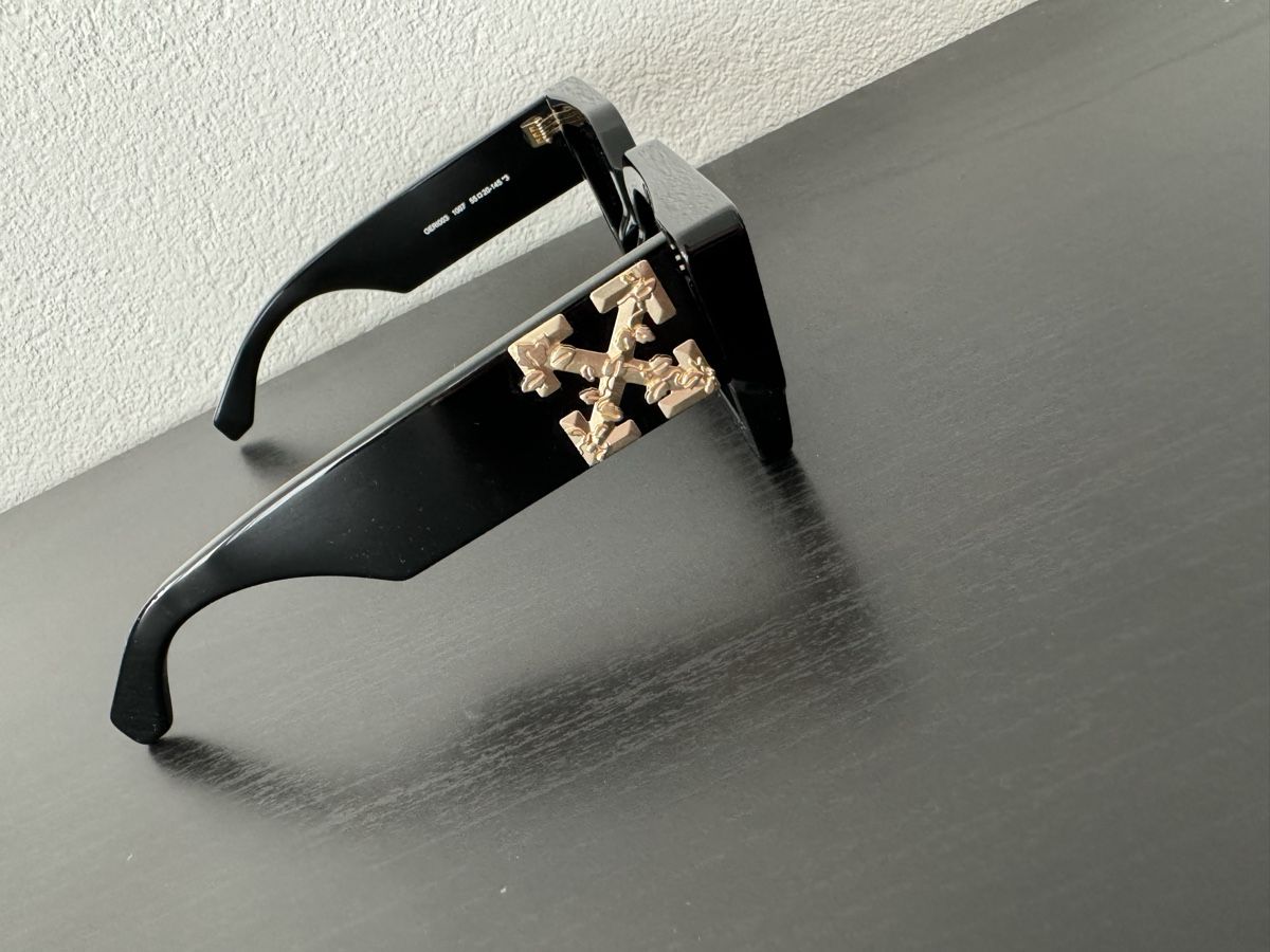 Off-White Occhiali & Lenti: Sunglasses Off-White™ – Nuovo (secondo la descrizione) da Dübendorf venduto da fra_h2bp 6