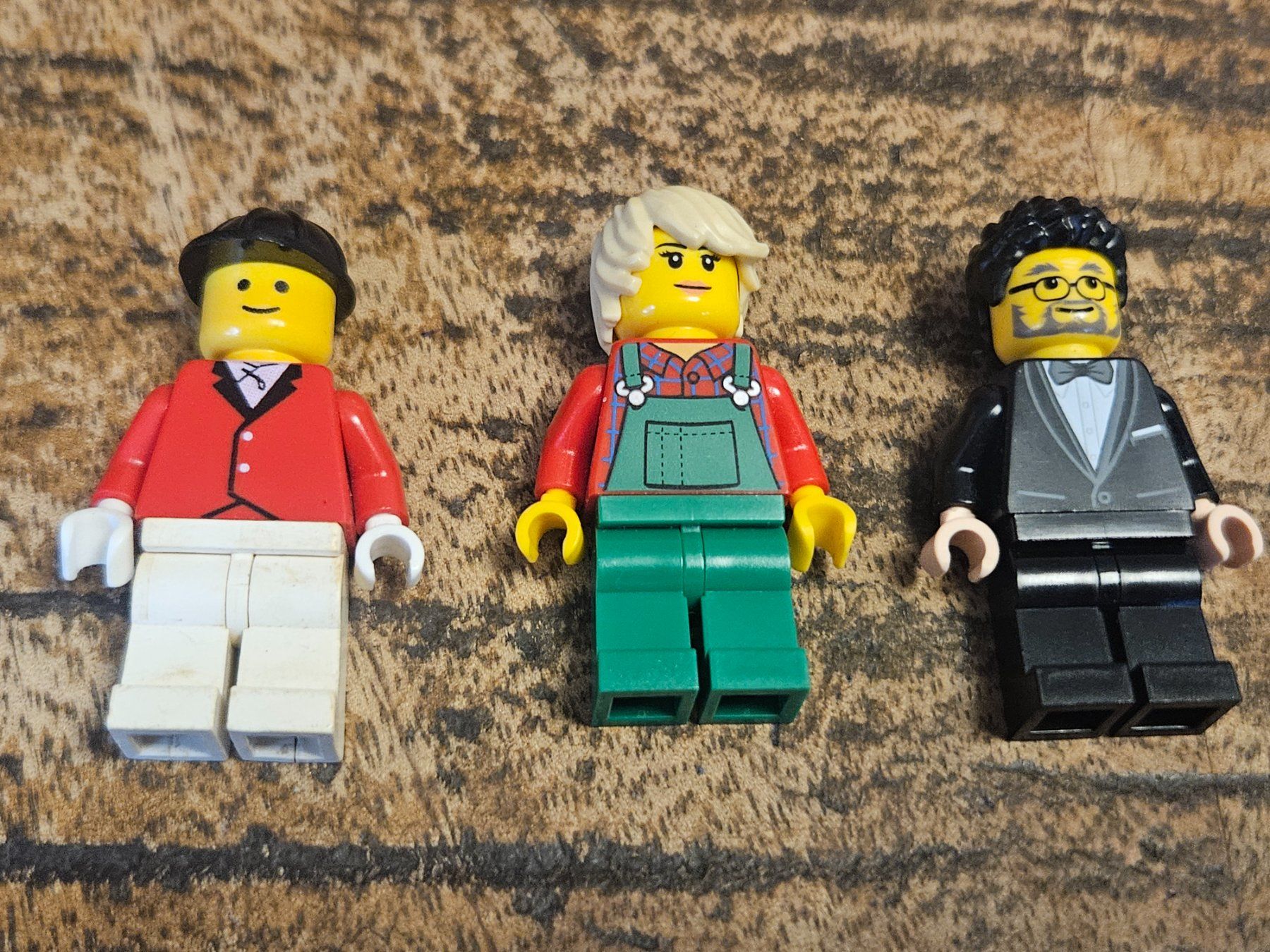 Lego Baukästen: lego lot de 3 figurines – Gebraucht aus Confignon von Ecrofigs