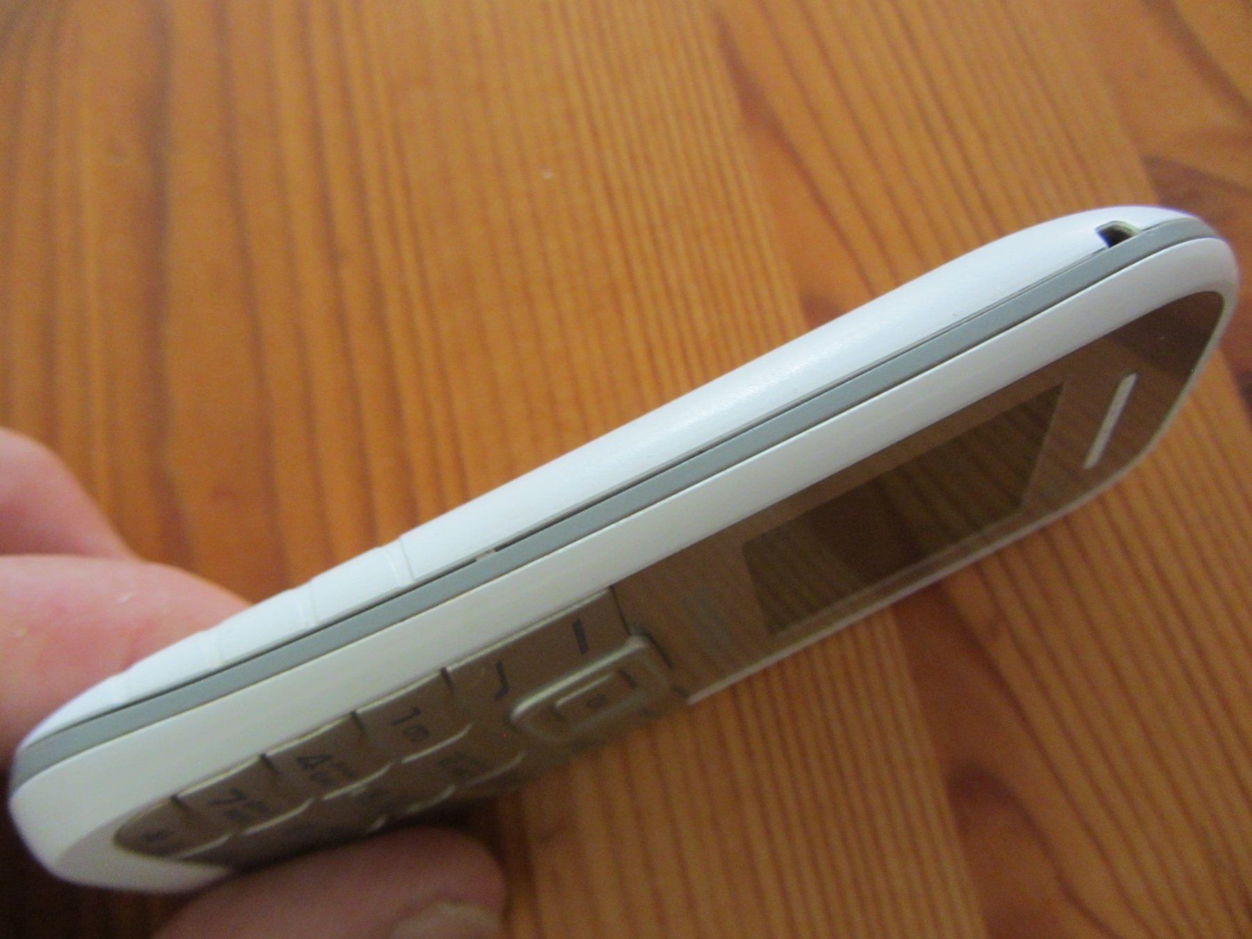Samsung Telefoni cellulari / Smartphones: Samsung GT-E 1205 T – Usato da Malters venduto da moc_z8d9 4