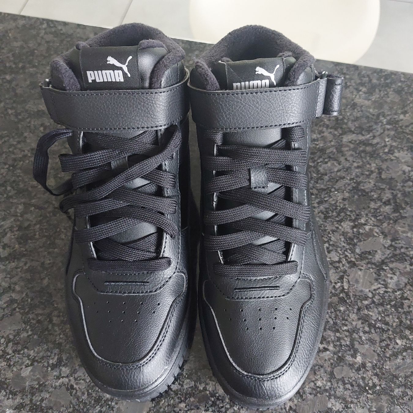Puma Schuhe für Mädchen: Schuhe Sneaker, Schwarz,NEUI, Grösse 37.5 – Neu und originalverpackt aus Erlinsbach SO von Inspirierend 3