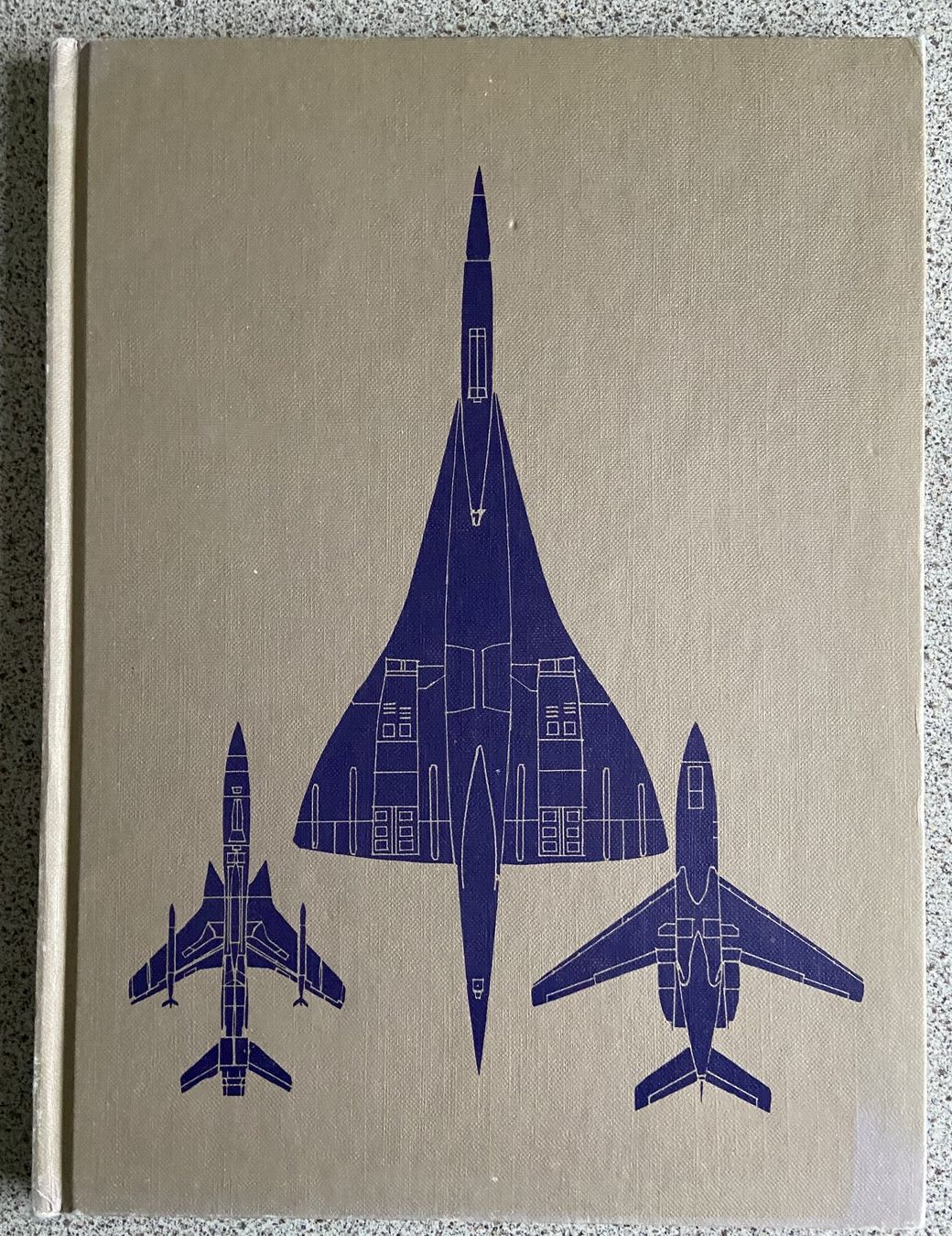 Libri: Buch Flugzeuge in Farbe – Usato da Böckten venduto da Hansi36
